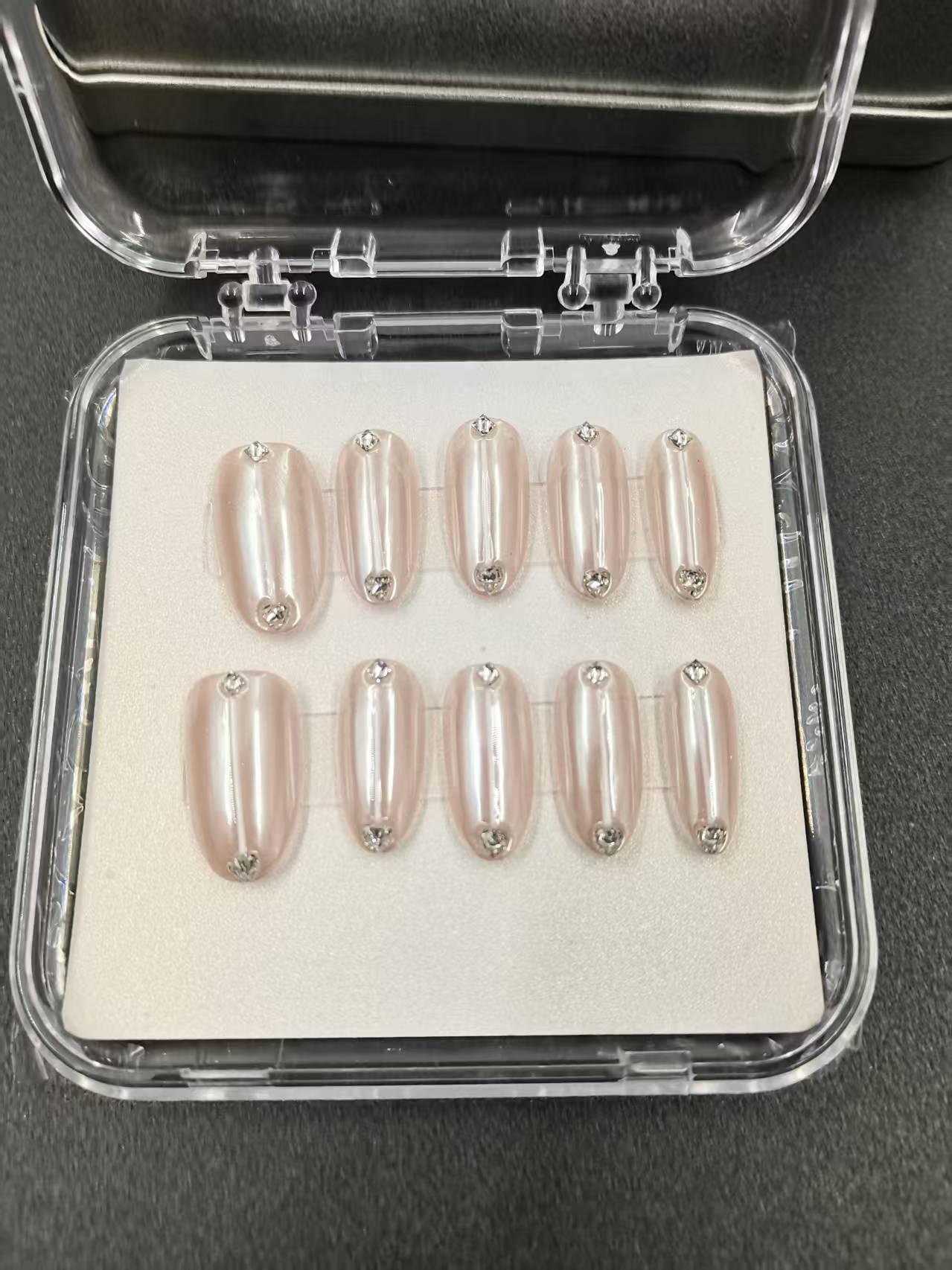 1037- Handmade press on nails