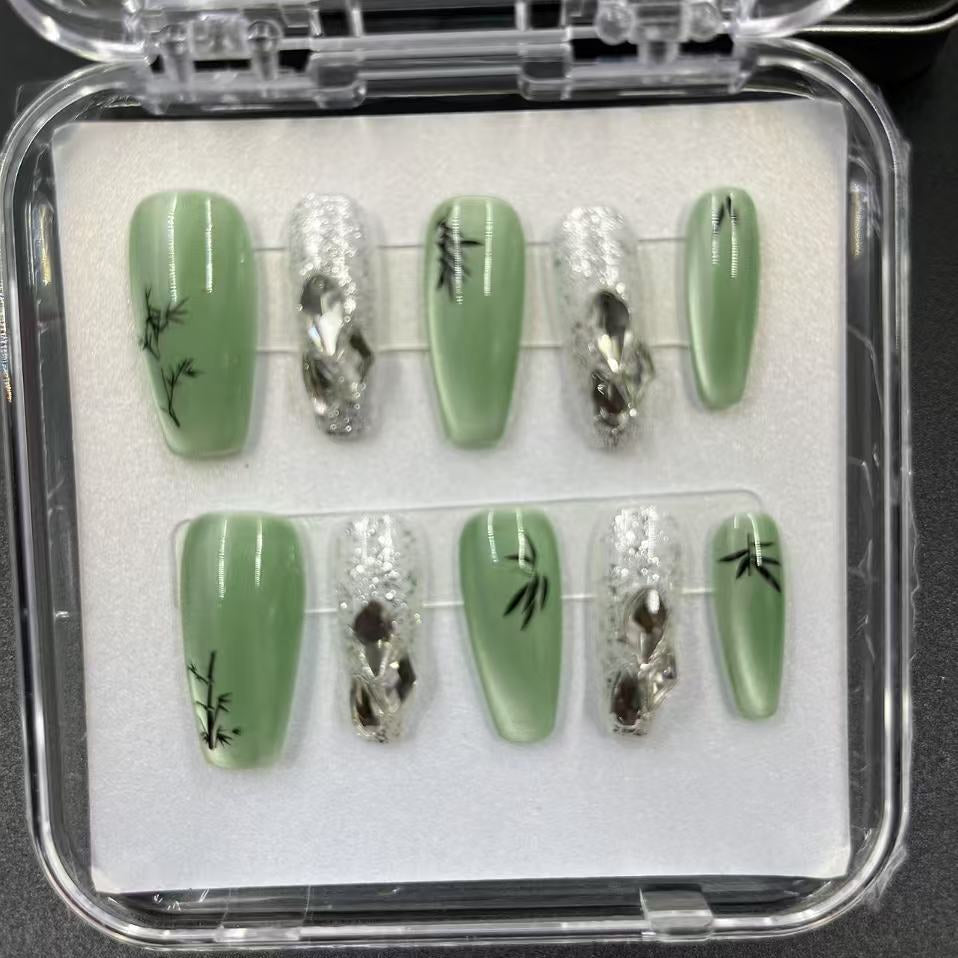 1037- Handmade press on nails