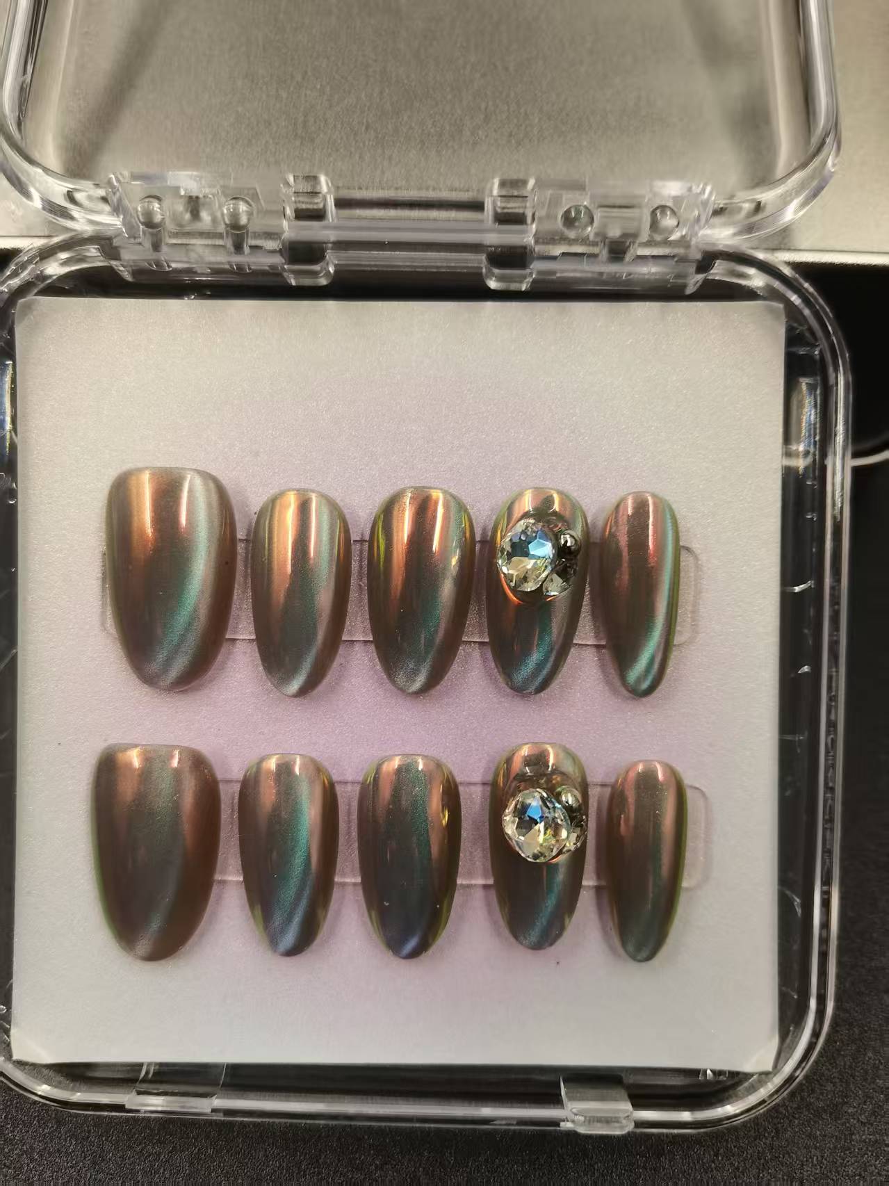 1053- Handmade press on nails