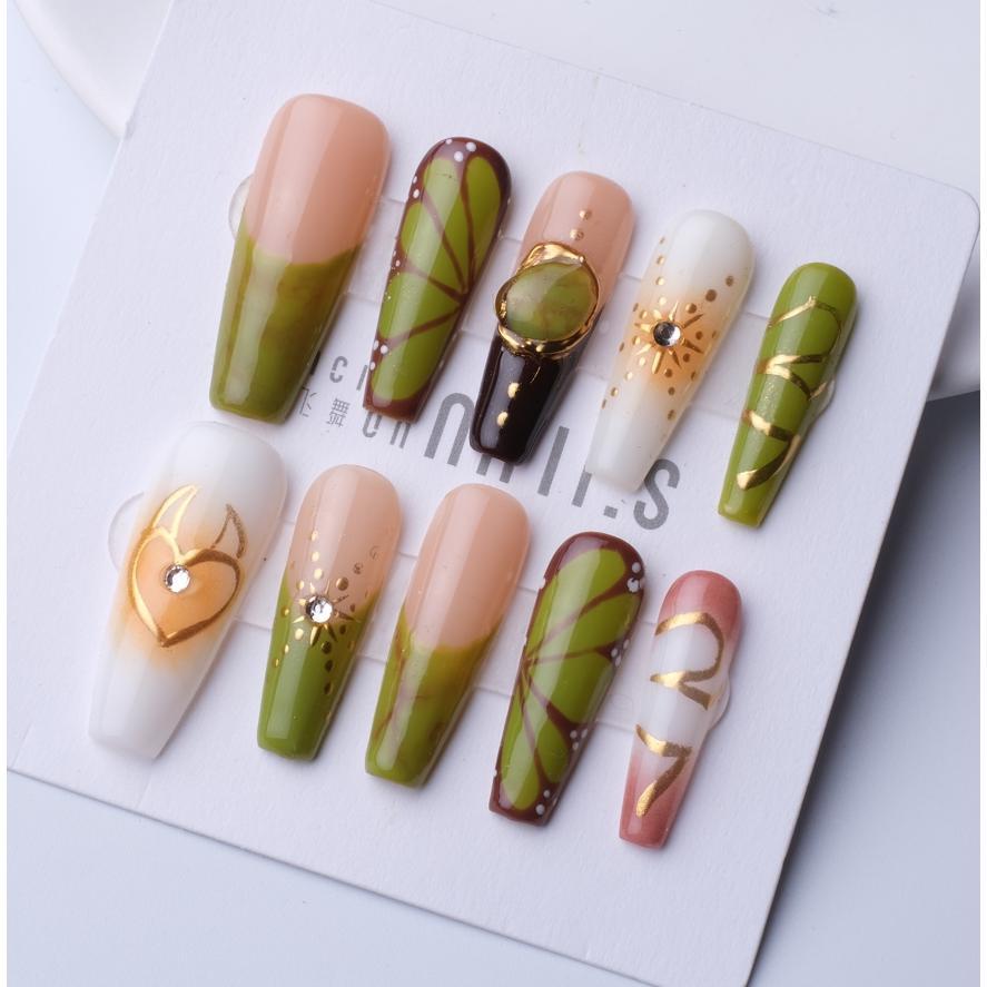 1073 Handmade Press On Nails