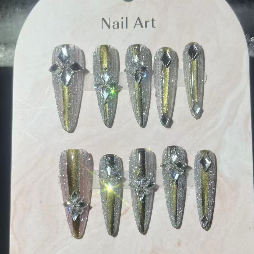 1062 Handmade Nail Wear