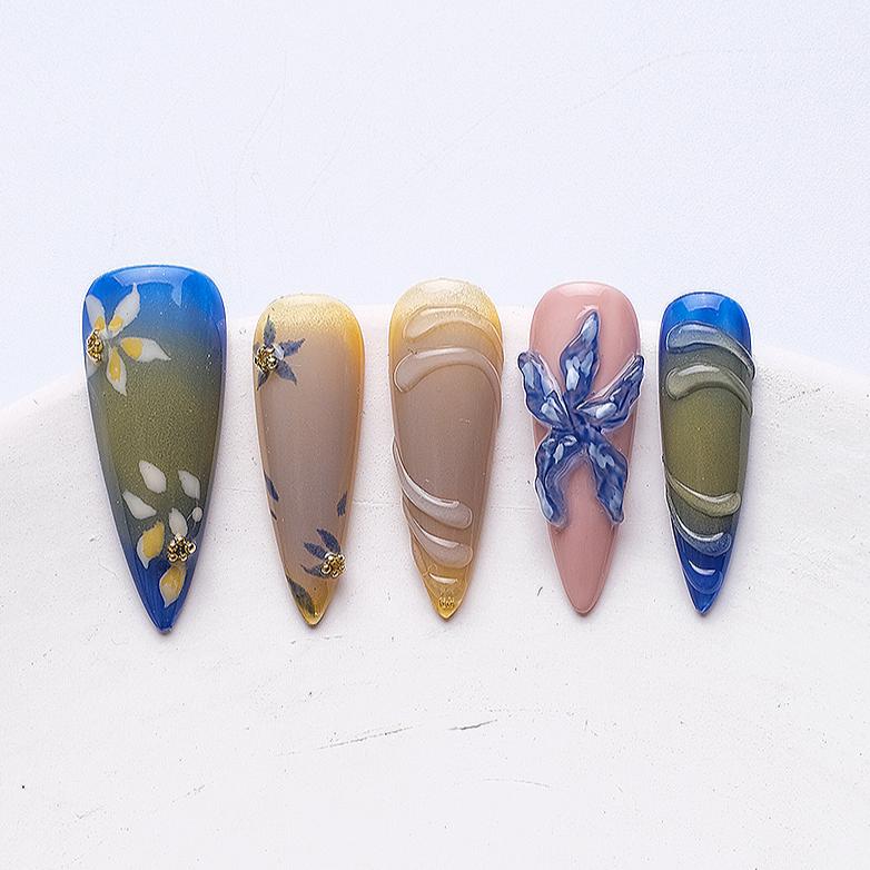 1069 Handmade Press on Nails