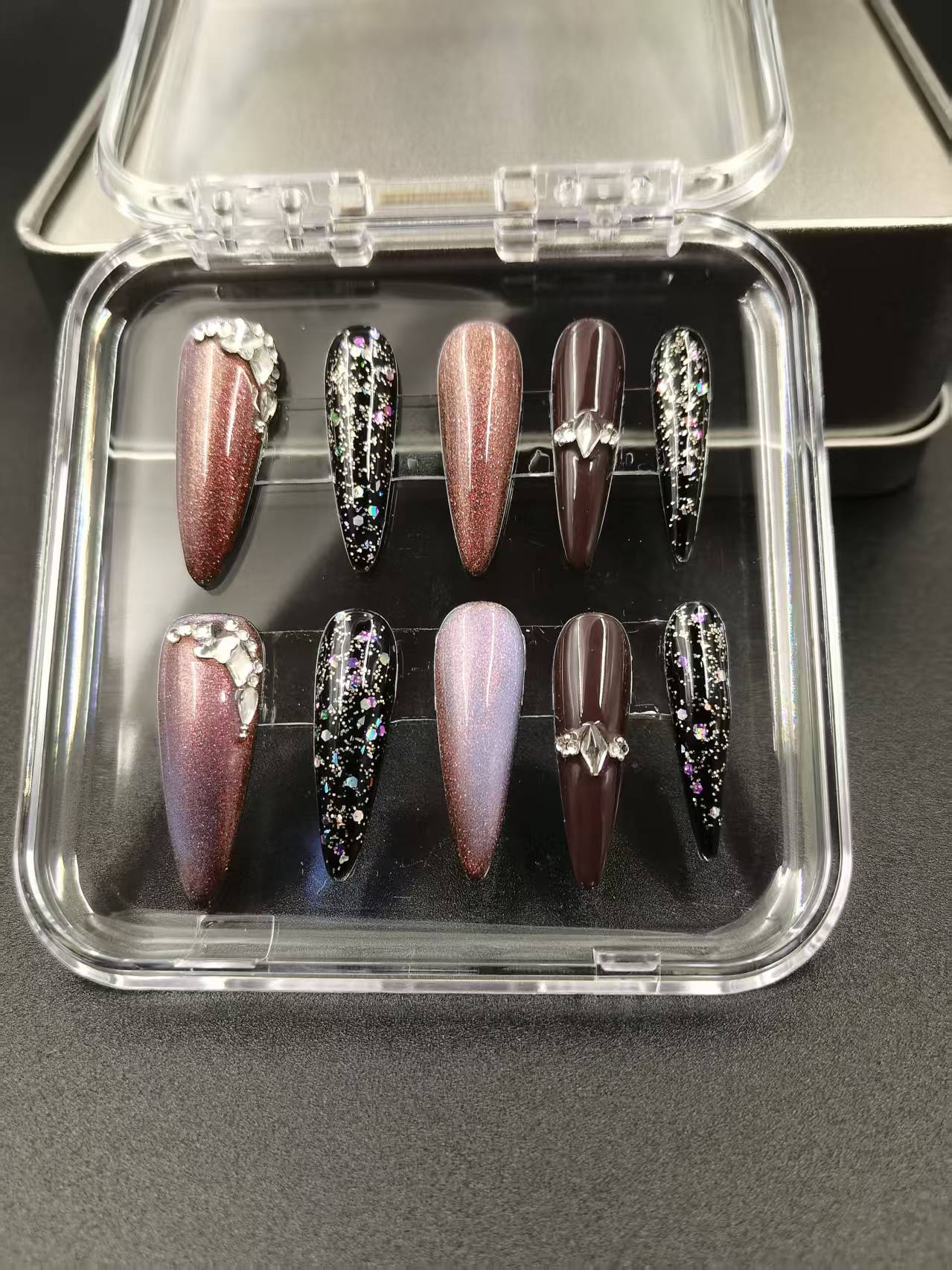 1037- Handmade press on nails