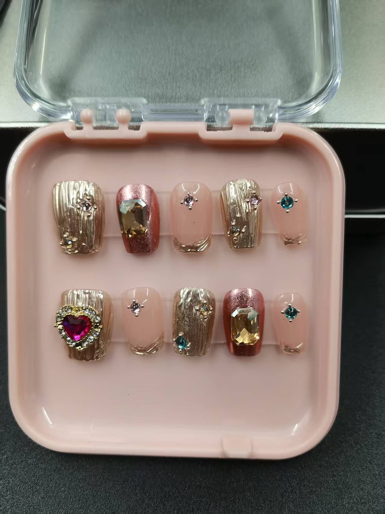 1037- Handmade press on nails