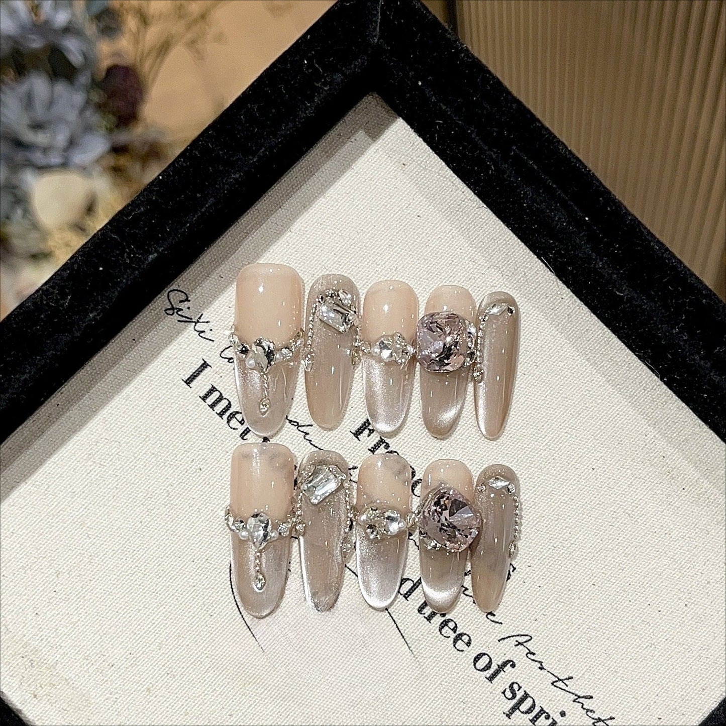 0995- Handmade press on nails