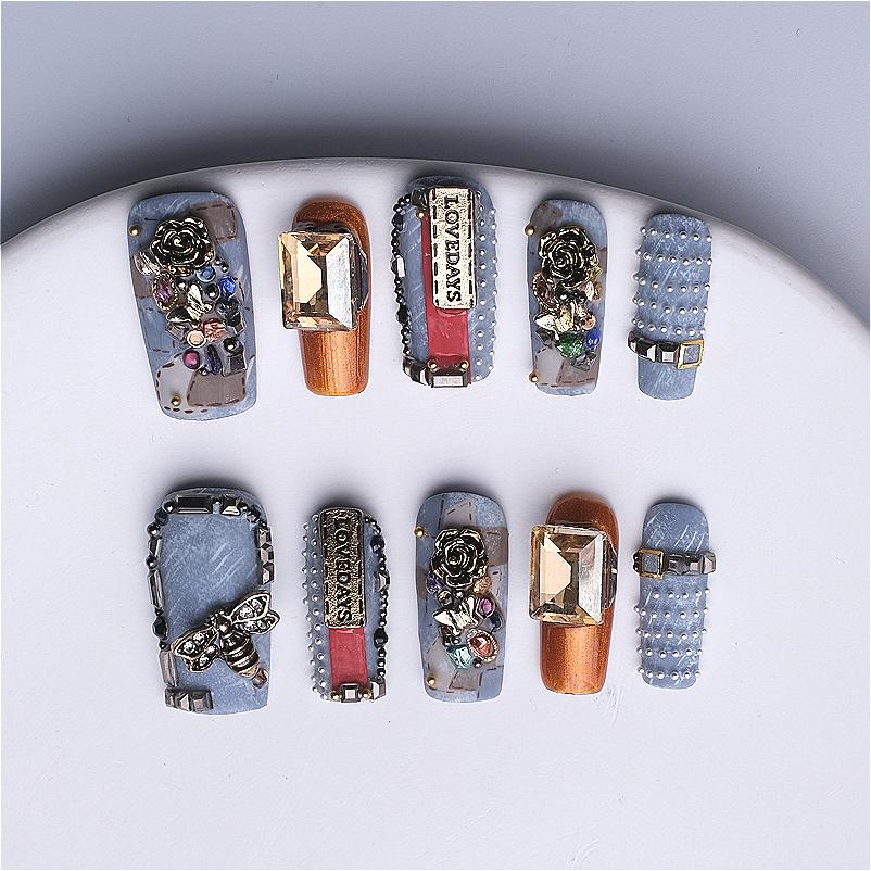 1066 Handmade Nail Wear