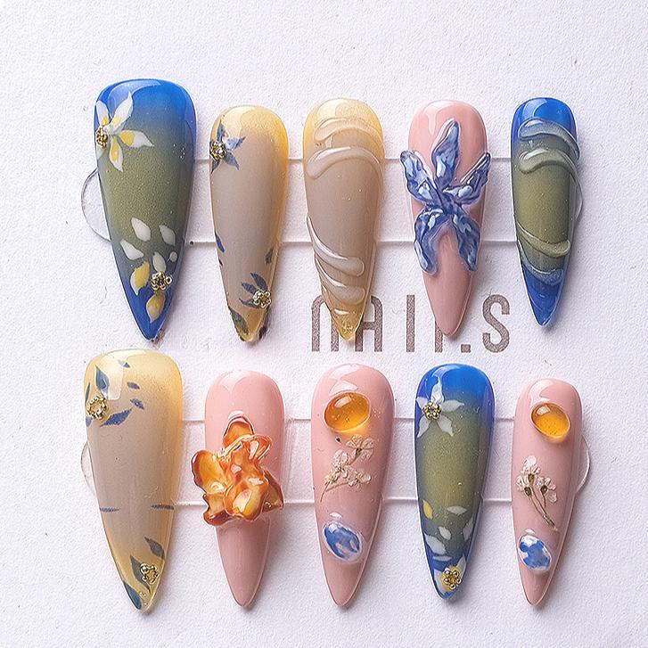 1069 Handmade Press on Nails