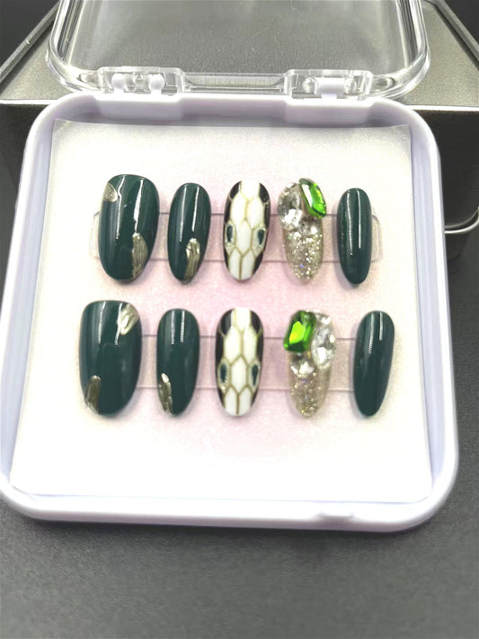 1047- Handmade press on nails