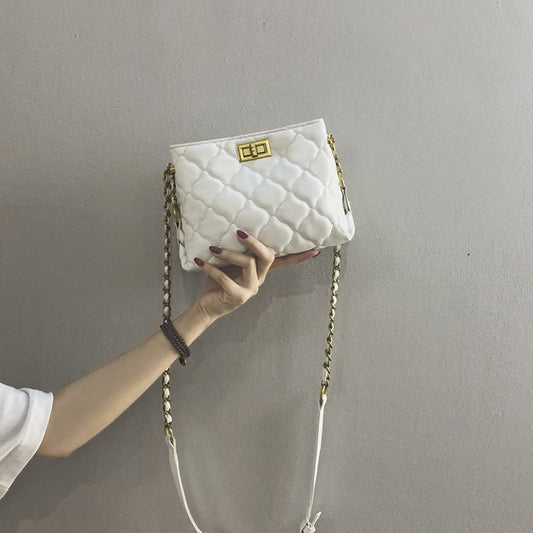 Mini crossbody purse women, spring and summer women's bags popular fashion versatile diamond chain crossbody bag,