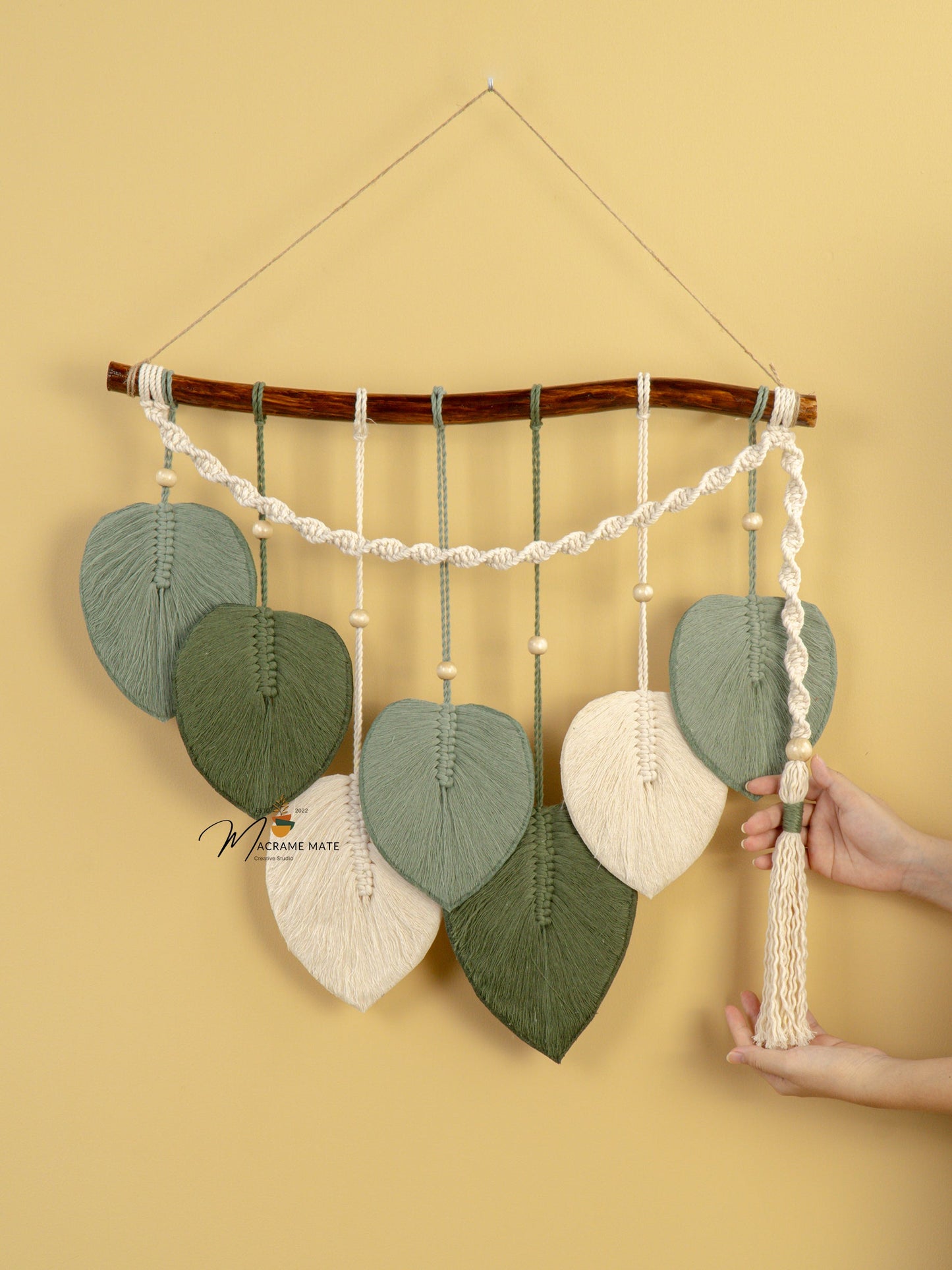 Macrame Leaf Hanging Tassel Tone Green