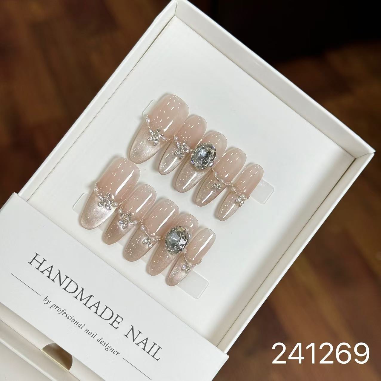 1030- Handmade press on nails