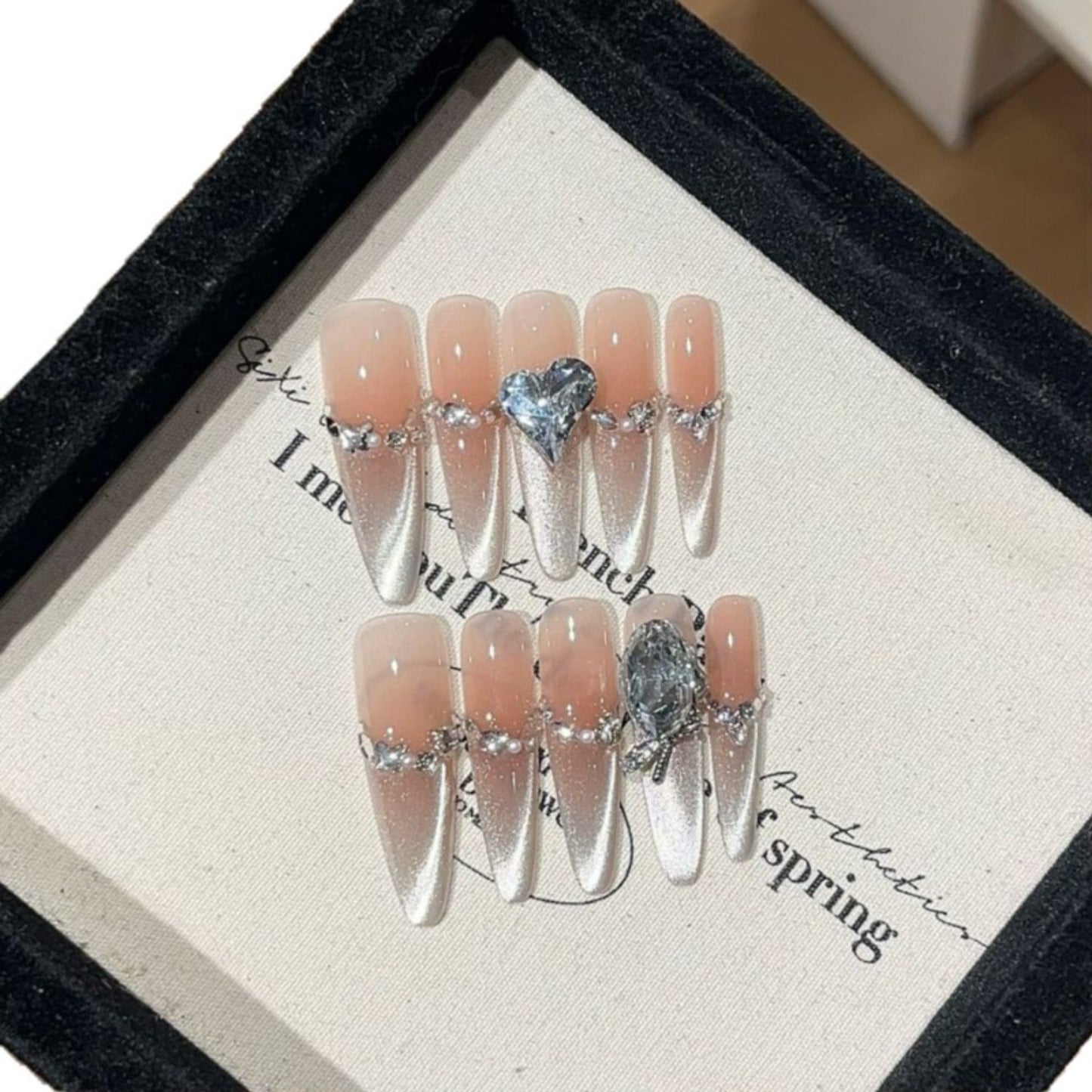 1033- Handmade press on nails