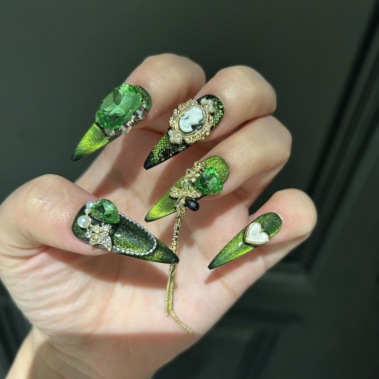 0974- Handmade press on nails