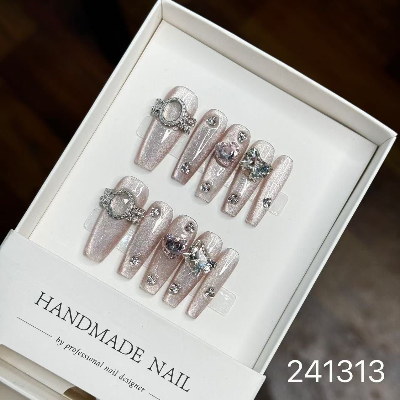 1031- Handmade press on nails