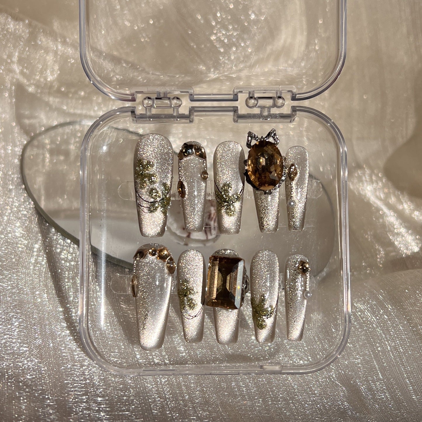 0948- Handmade press on nails