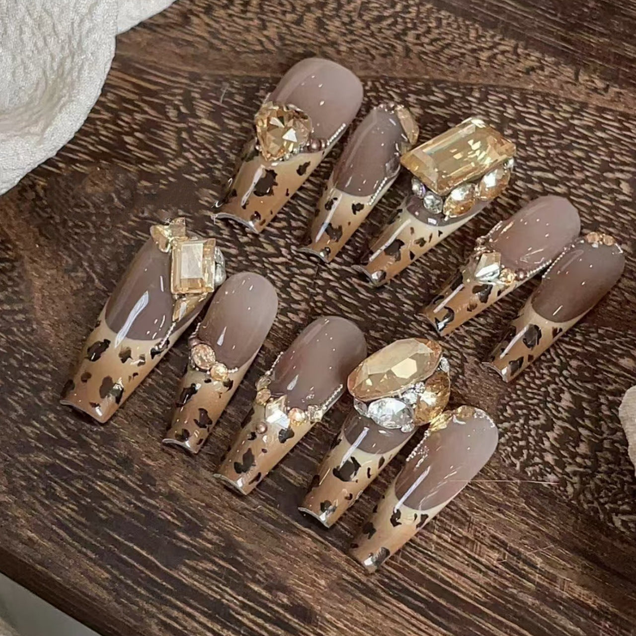 0993- Handmade press on nails