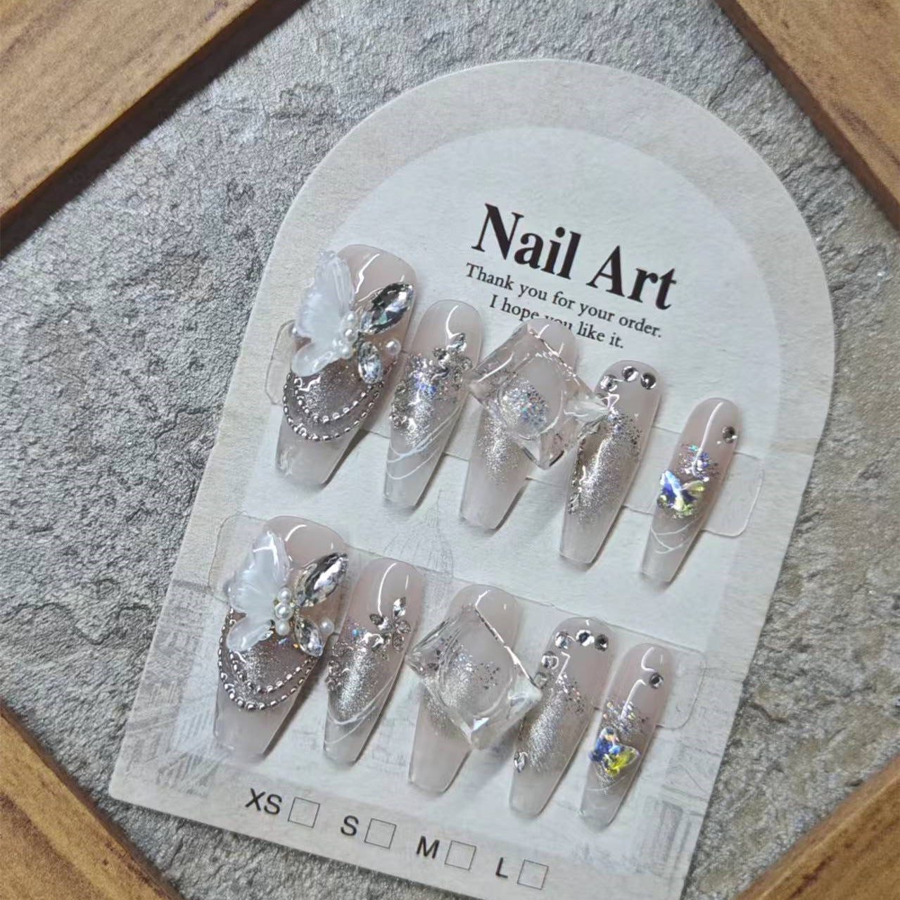 0956- Handmade press on nails