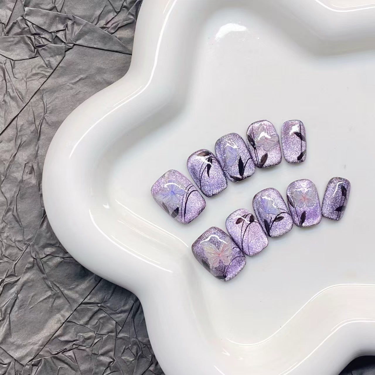 1004- Handmade press on nails