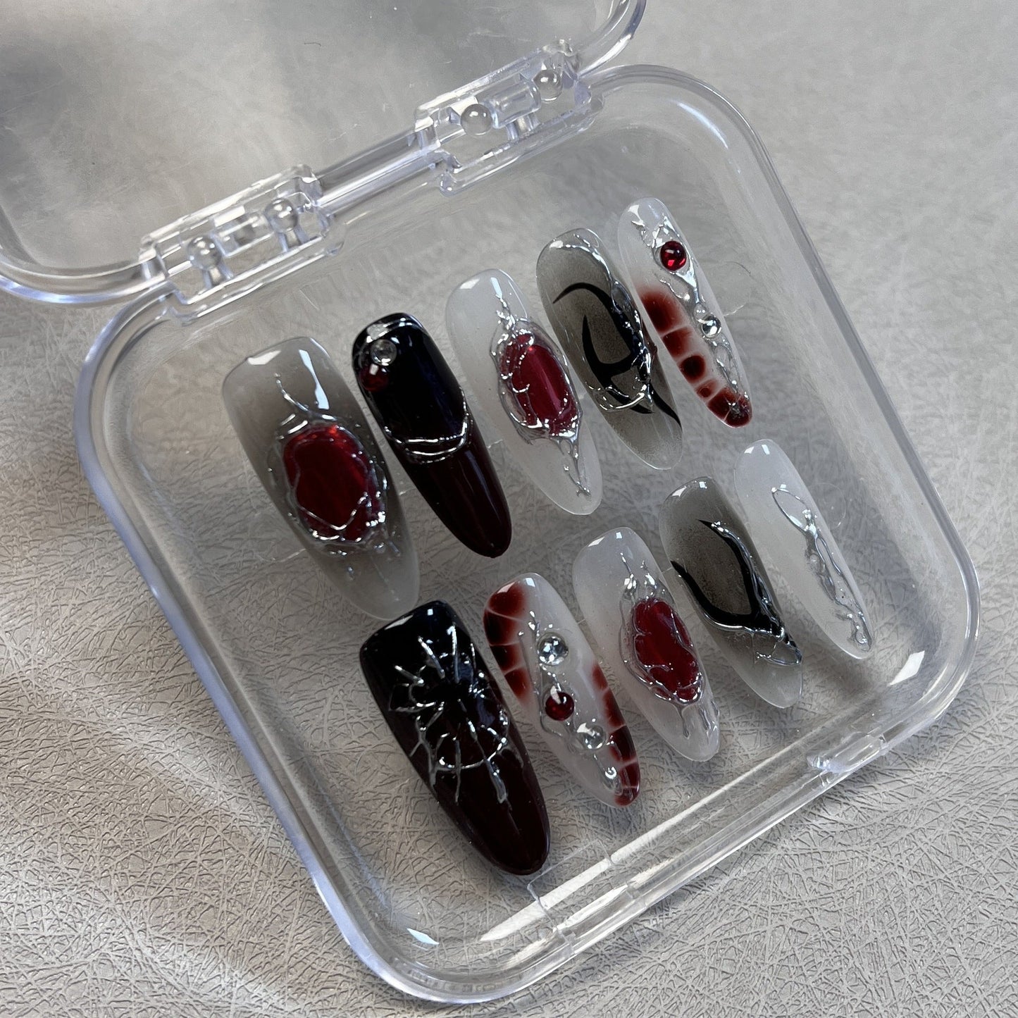 0982- Handmade press on nails