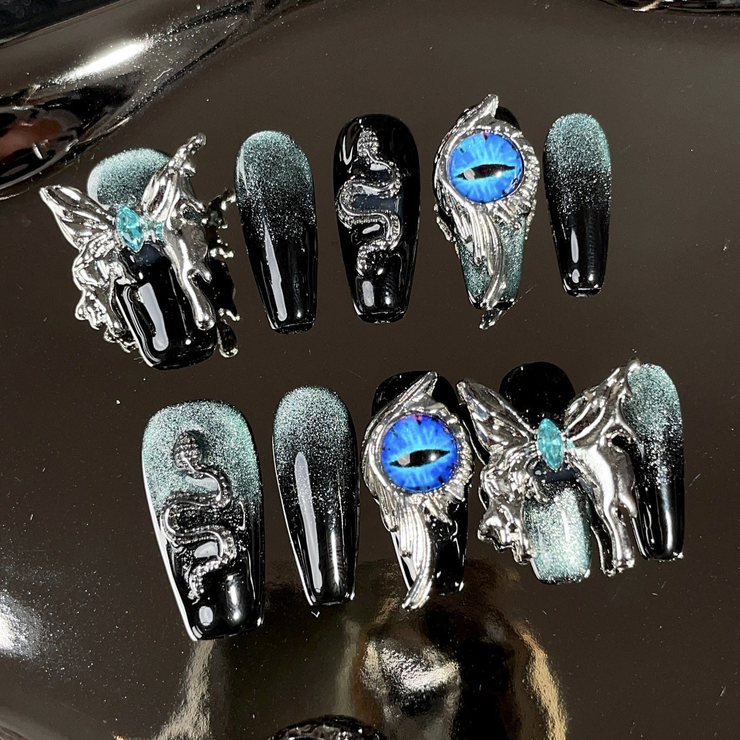 0930- Handmade press on nails