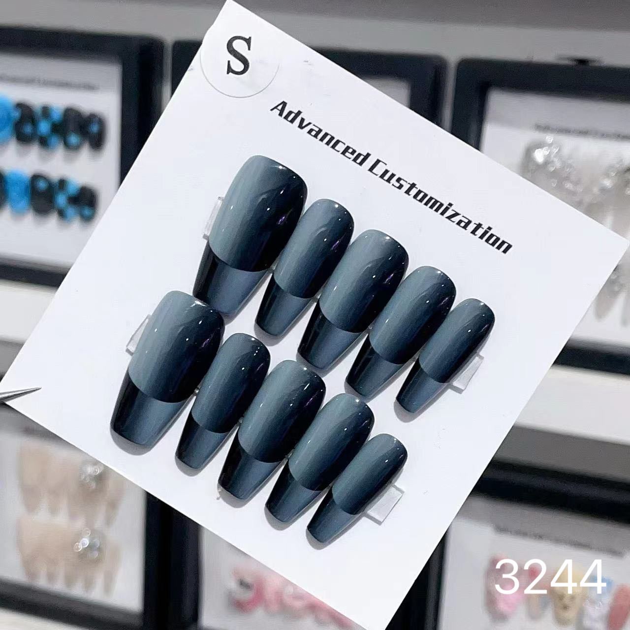 0962- Handmade press on nails