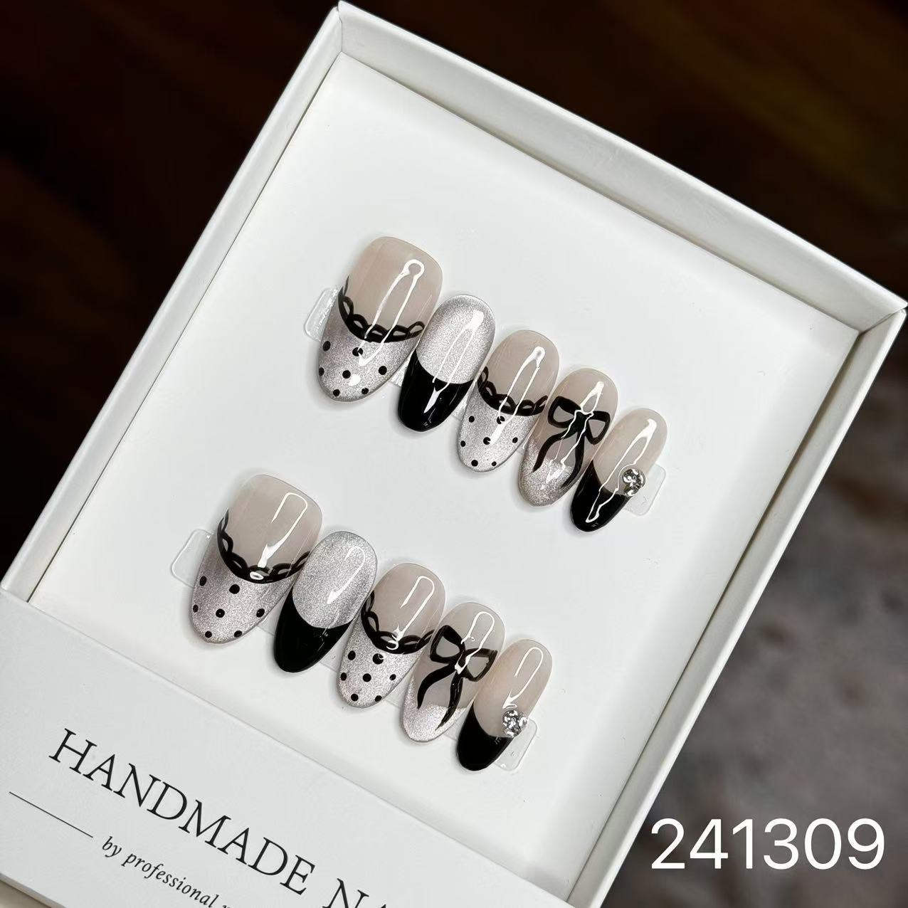 1030- Handmade press on nails