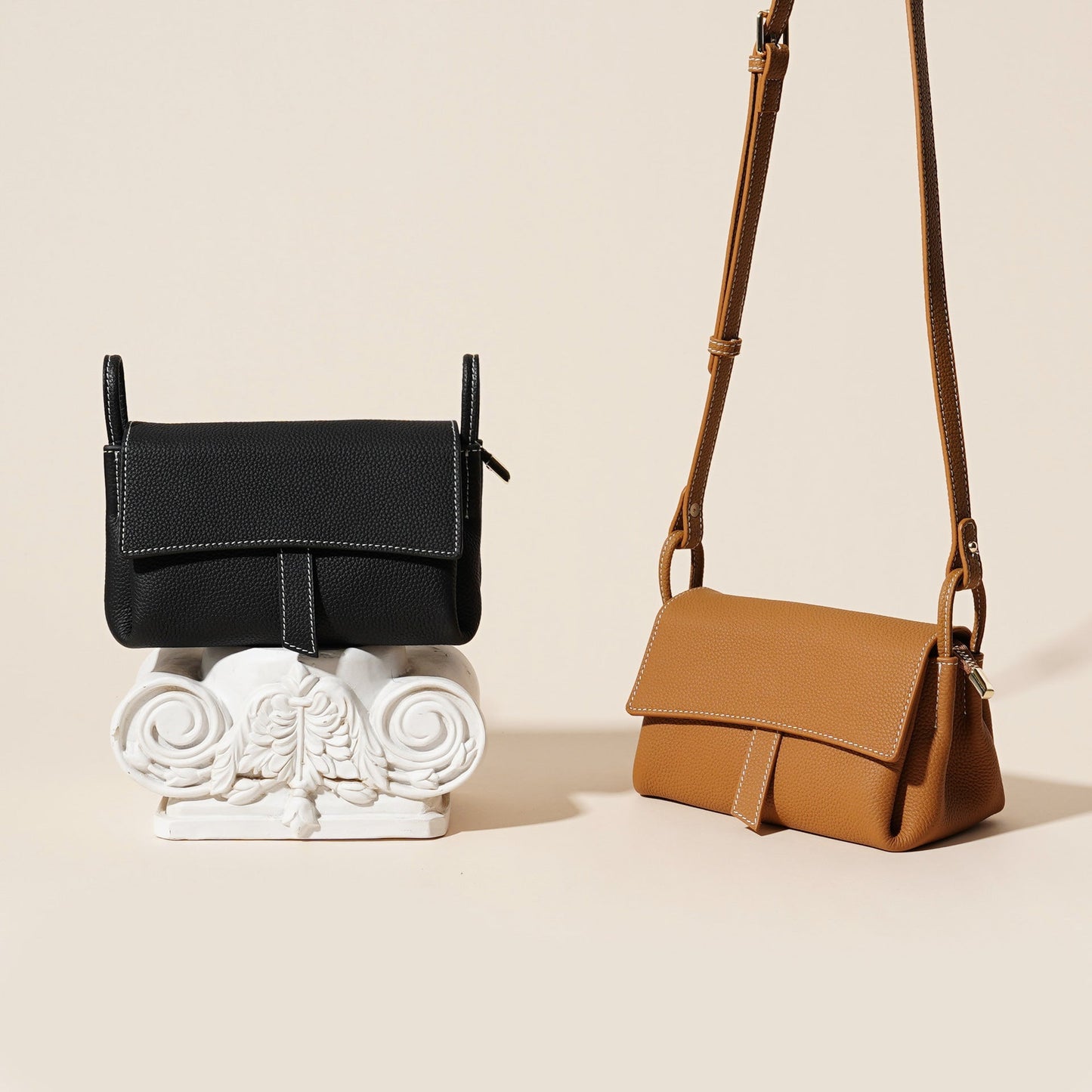 Genuine Leather Women's Bag, Cowhide Small Shoulder Bag, Soft Leather Versatile Simple Solid Color Shoulder Messenger Bag, Small Crossbody Bag for Women with Flaps