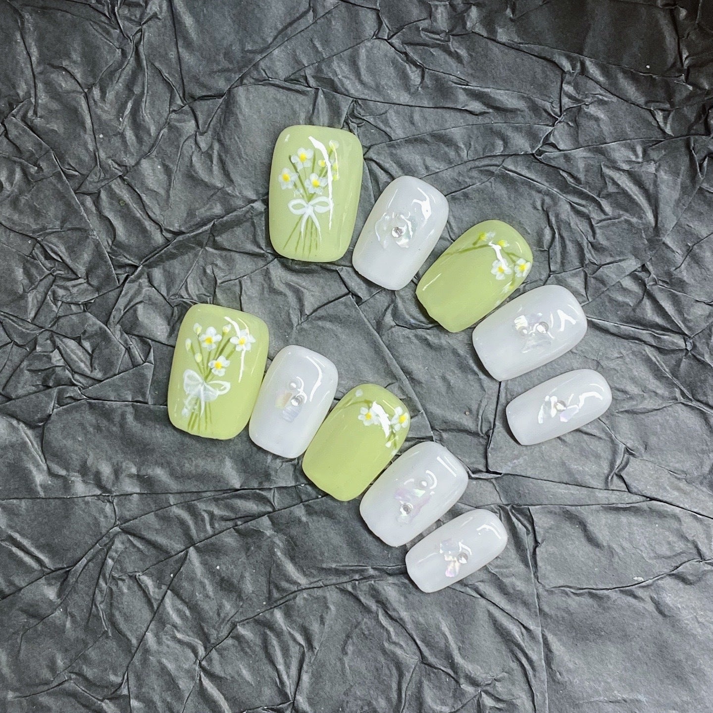 1003- Handmade press on nails