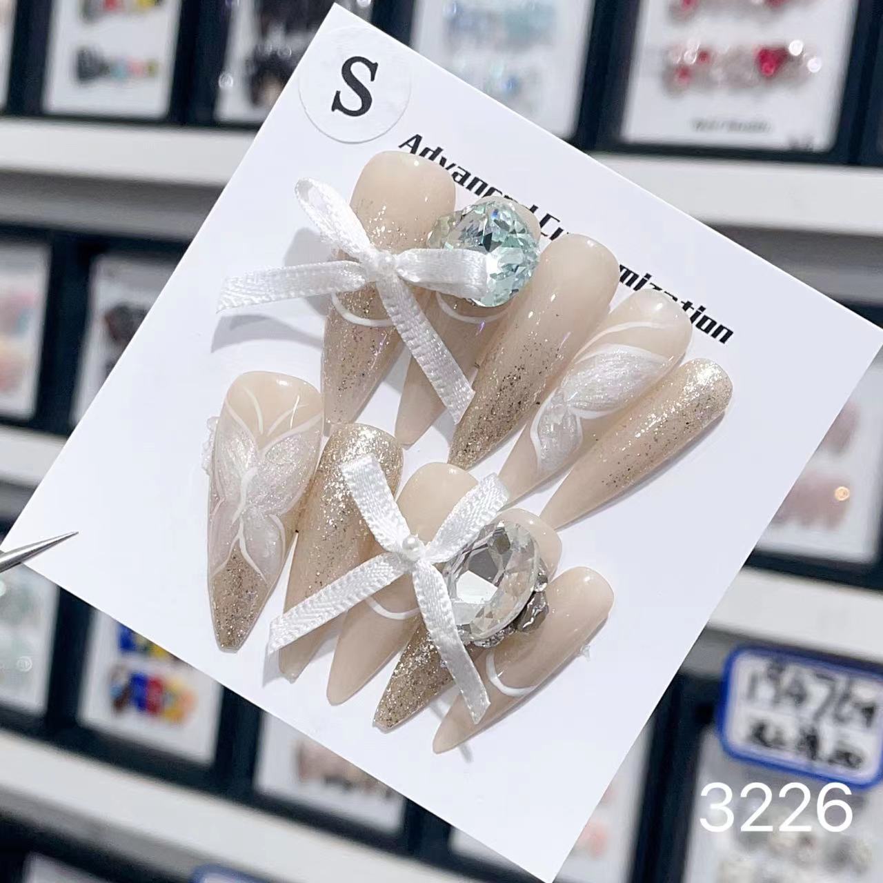 0962- Handmade press on nails