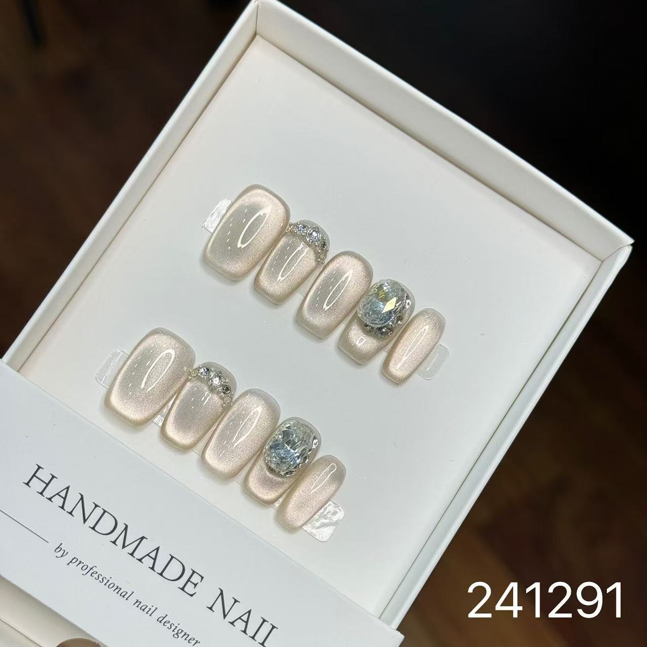 1030- Handmade press on nails