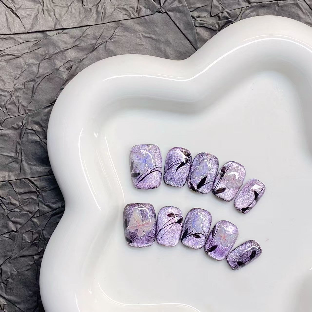 1004- Handmade press on nails