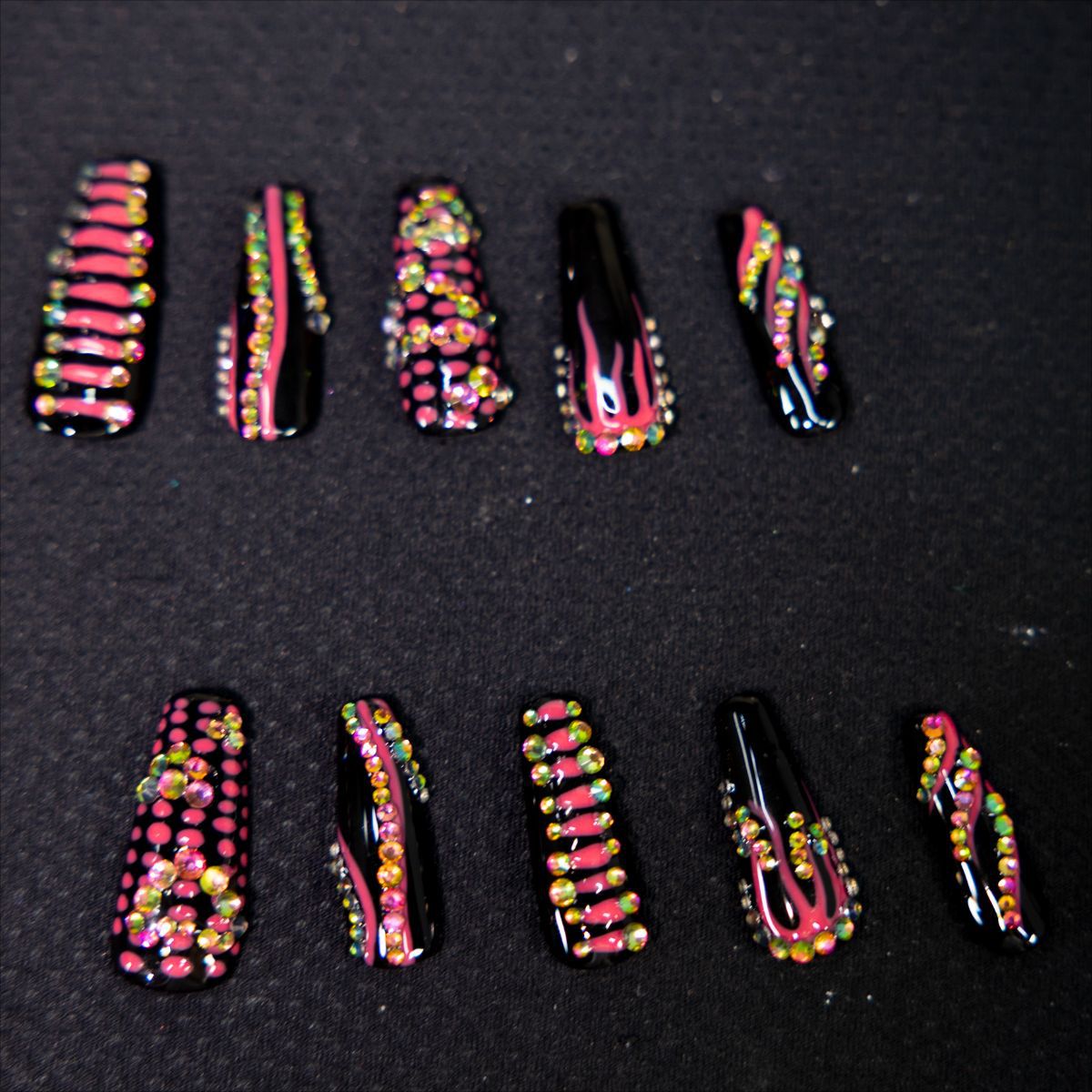 0976- Handmade press on nails