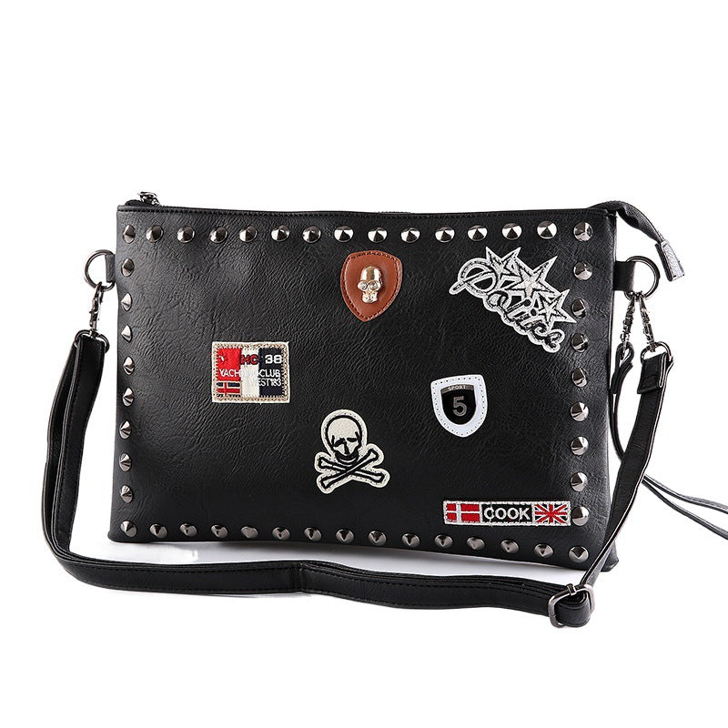 Black rivet clutch