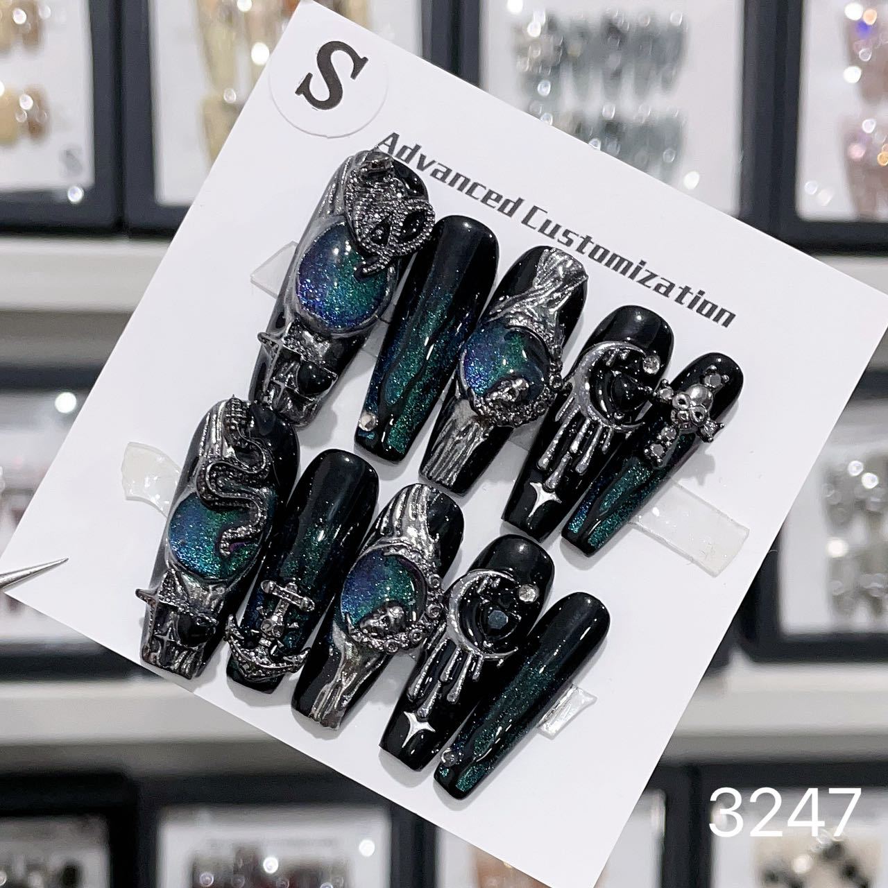 1025- Handmade press on nails