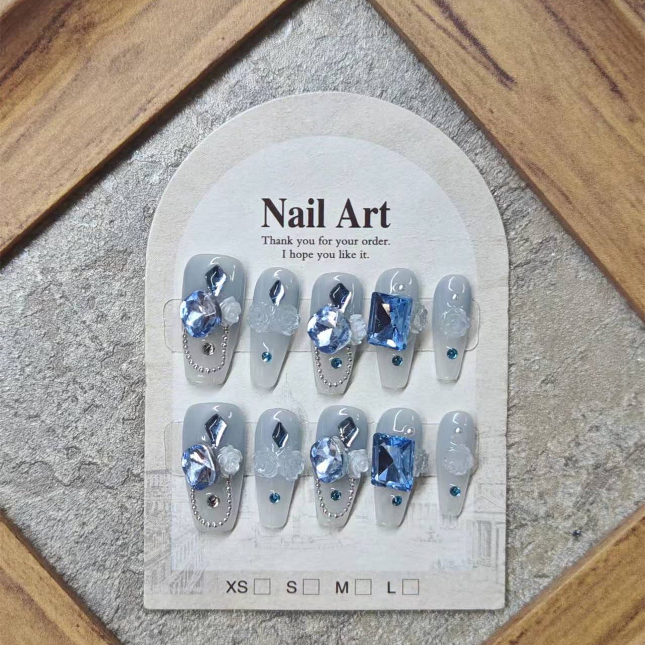 0952- Handmade press on nails