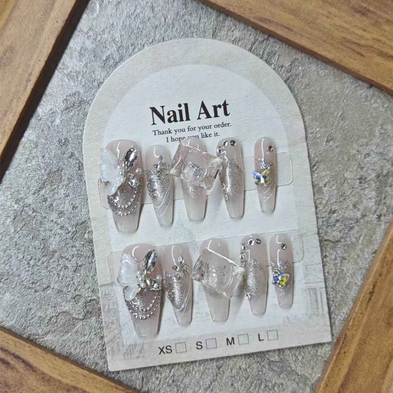 0956- Handmade press on nails