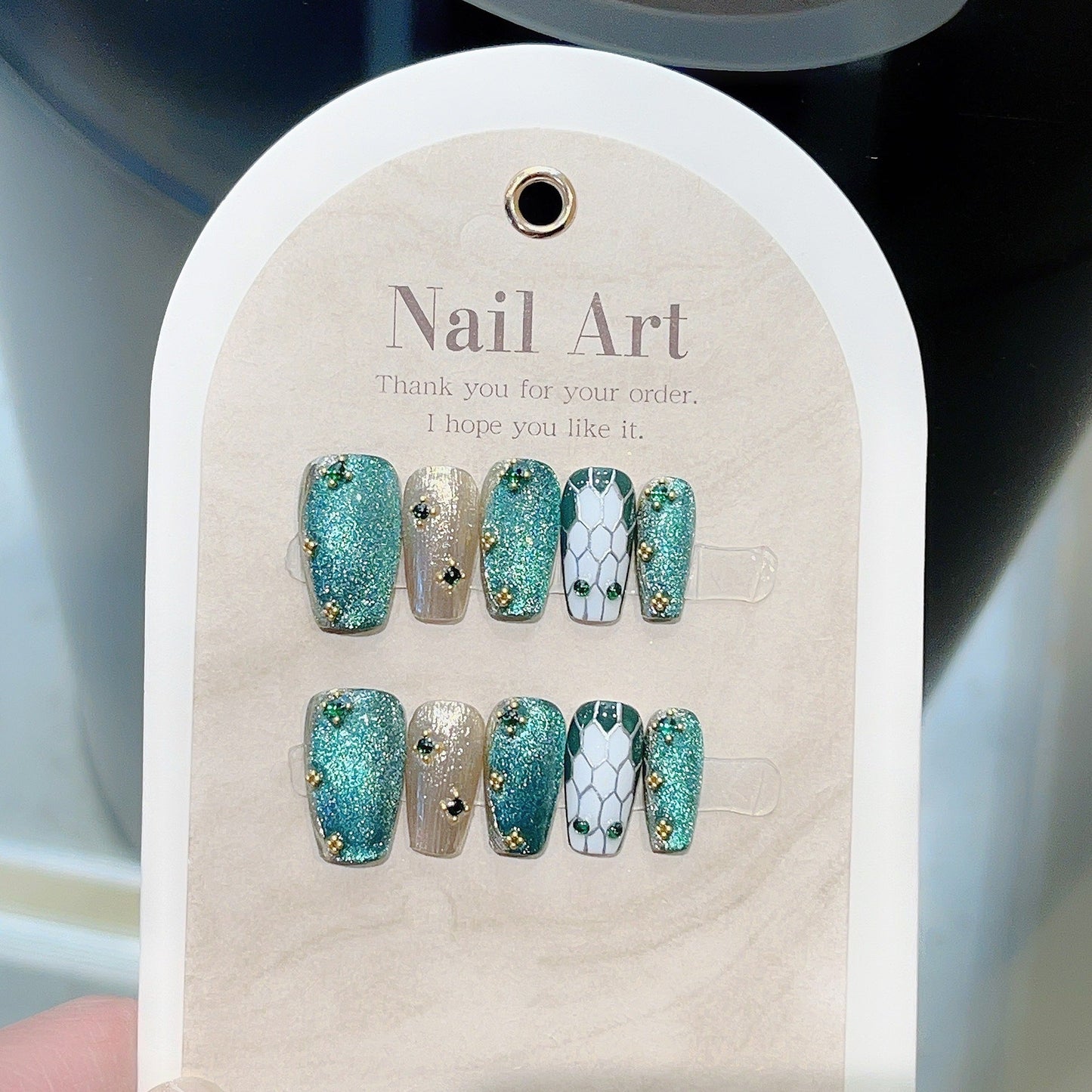 0951- Handmade press on nails