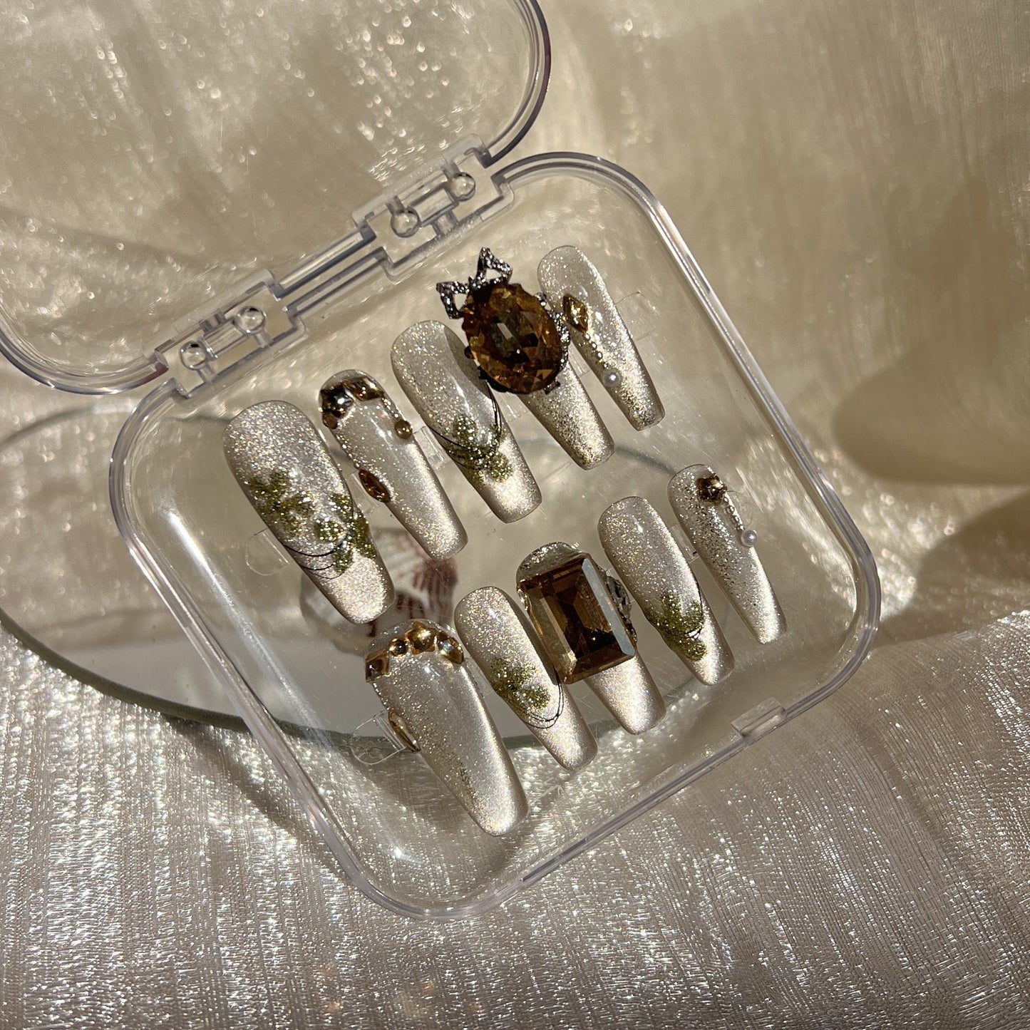 0948- Handmade press on nails