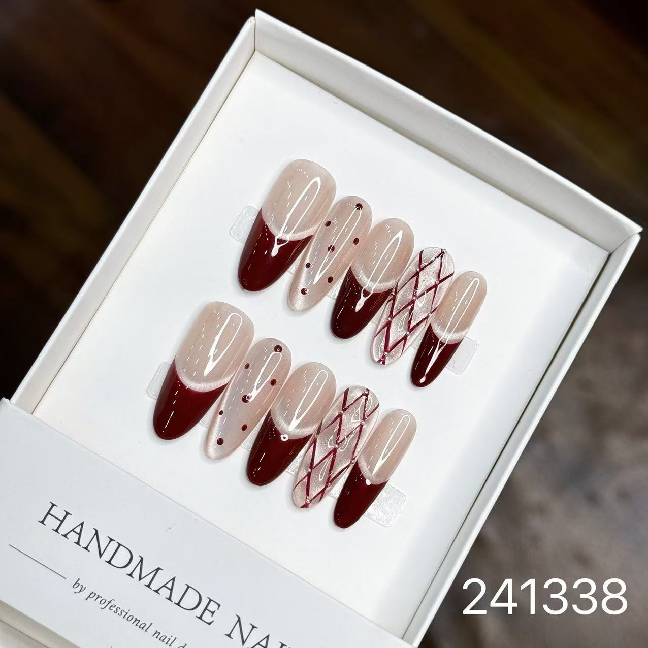1031- Handmade press on nails