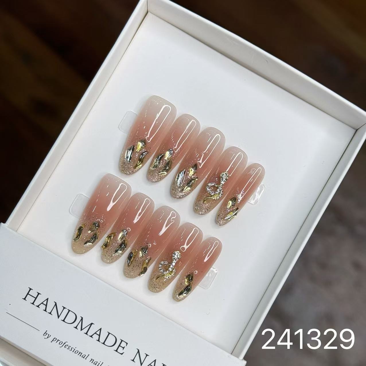 1029- Handmade press on nails