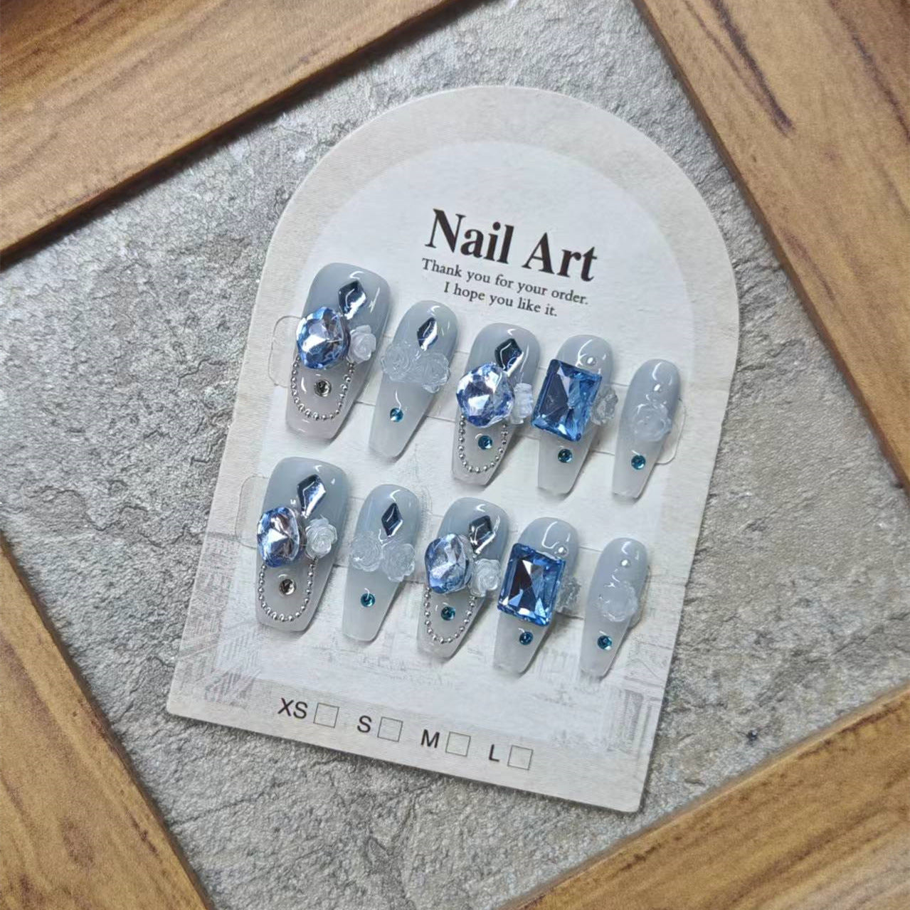0952- Handmade press on nails