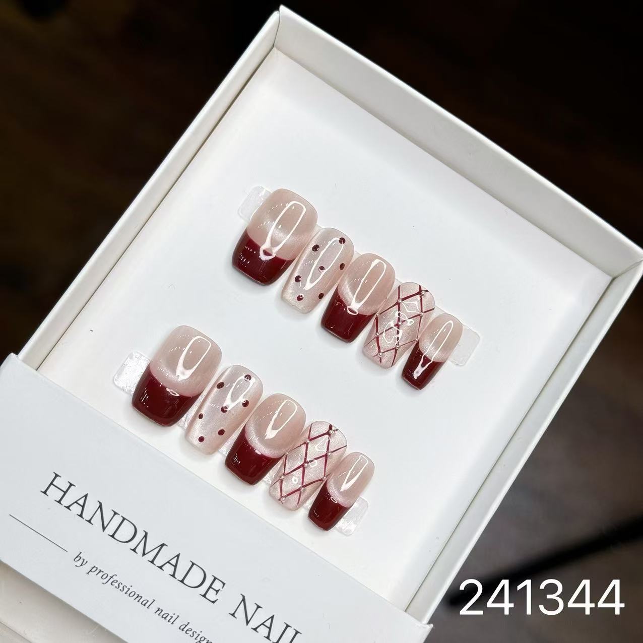 1030- Handmade press on nails