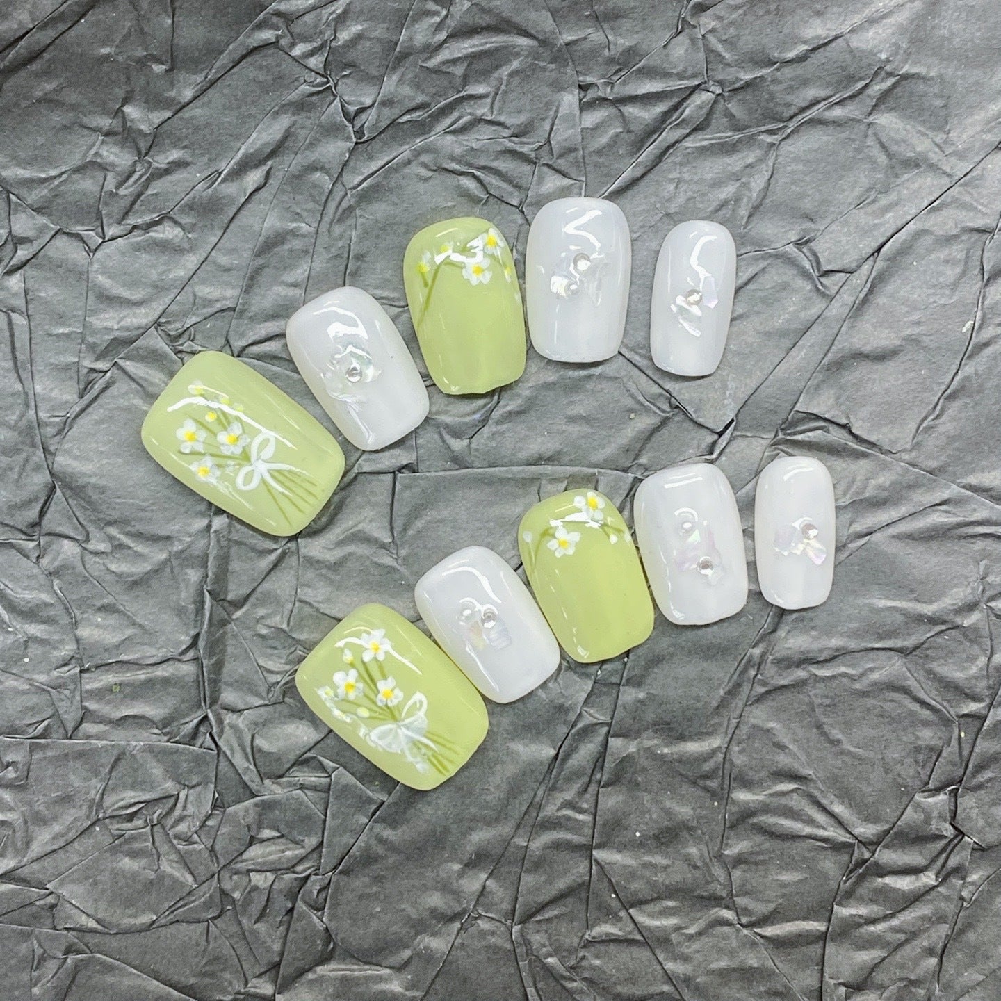 1003- Handmade press on nails