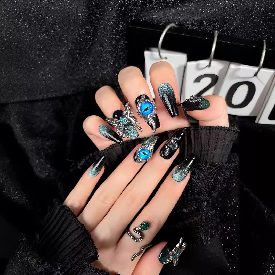 0930- Handmade press on nails