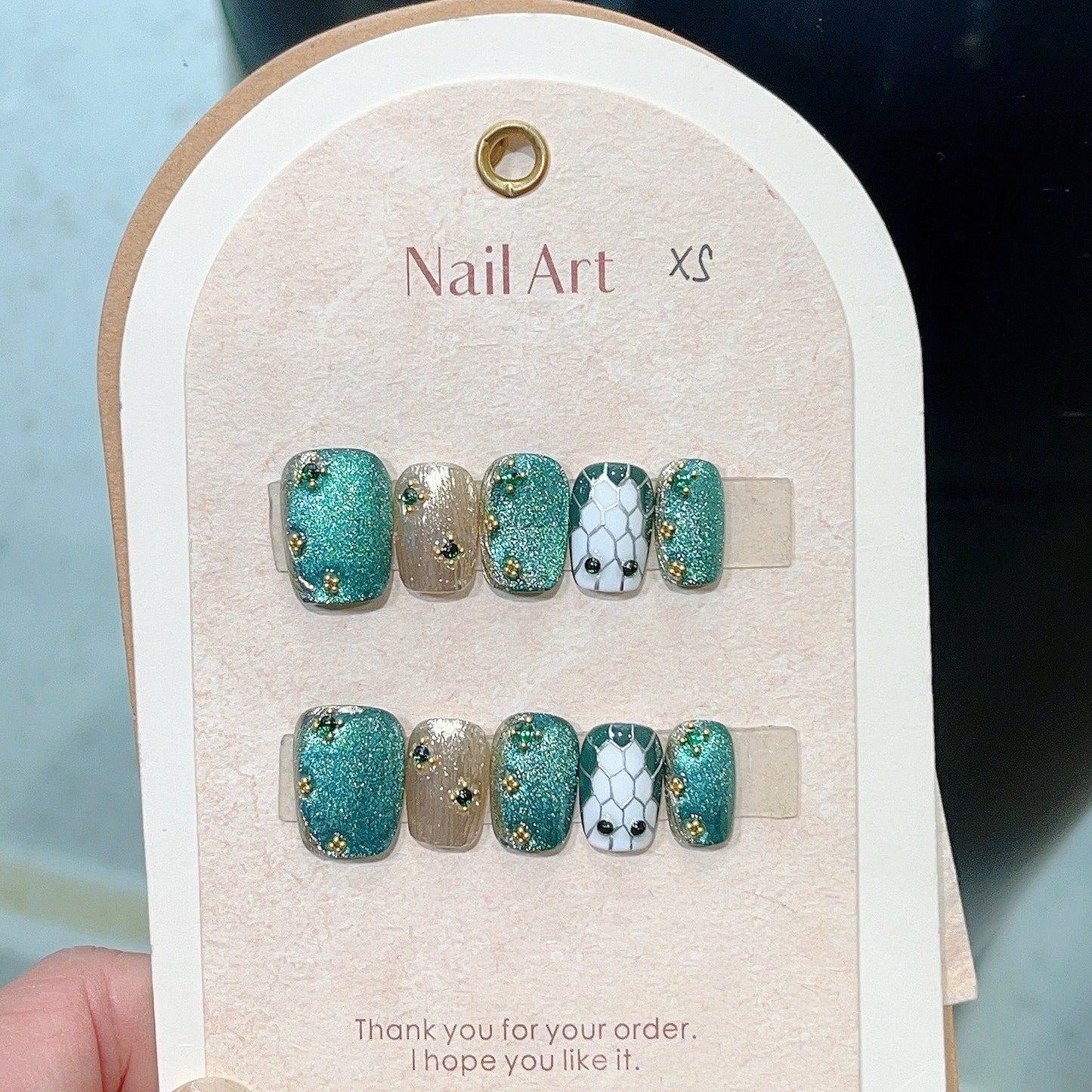 0951- Handmade press on nails