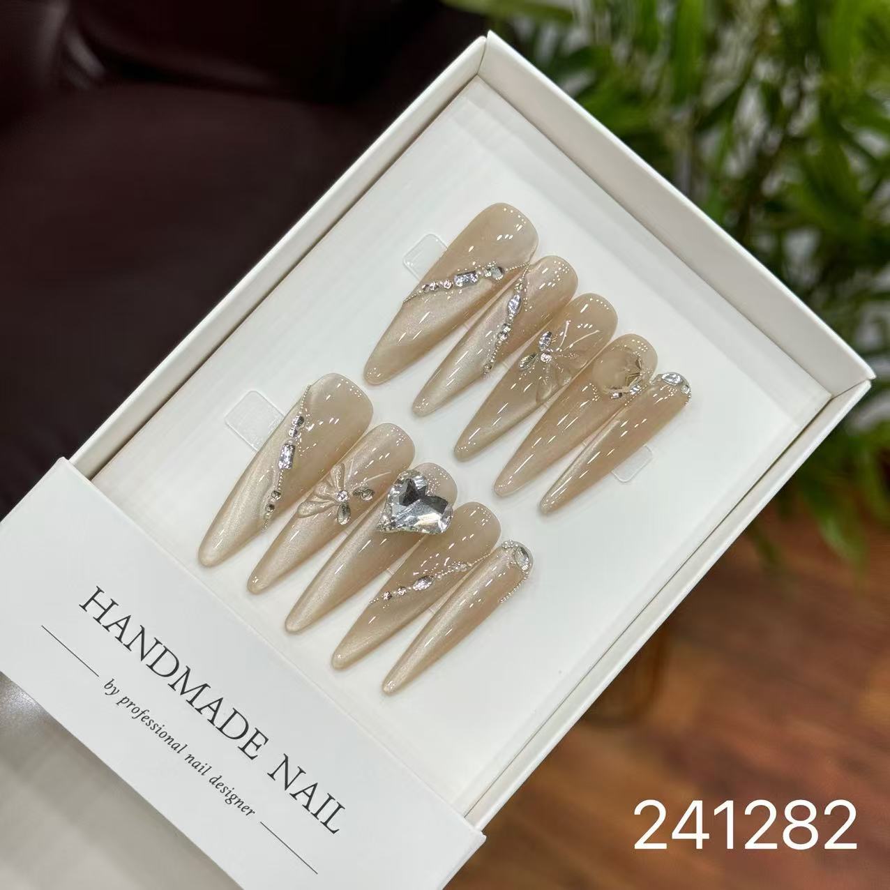 1029- Handmade press on nails