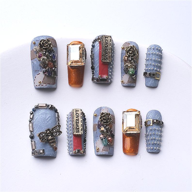 1066 Handmade Nail Wear