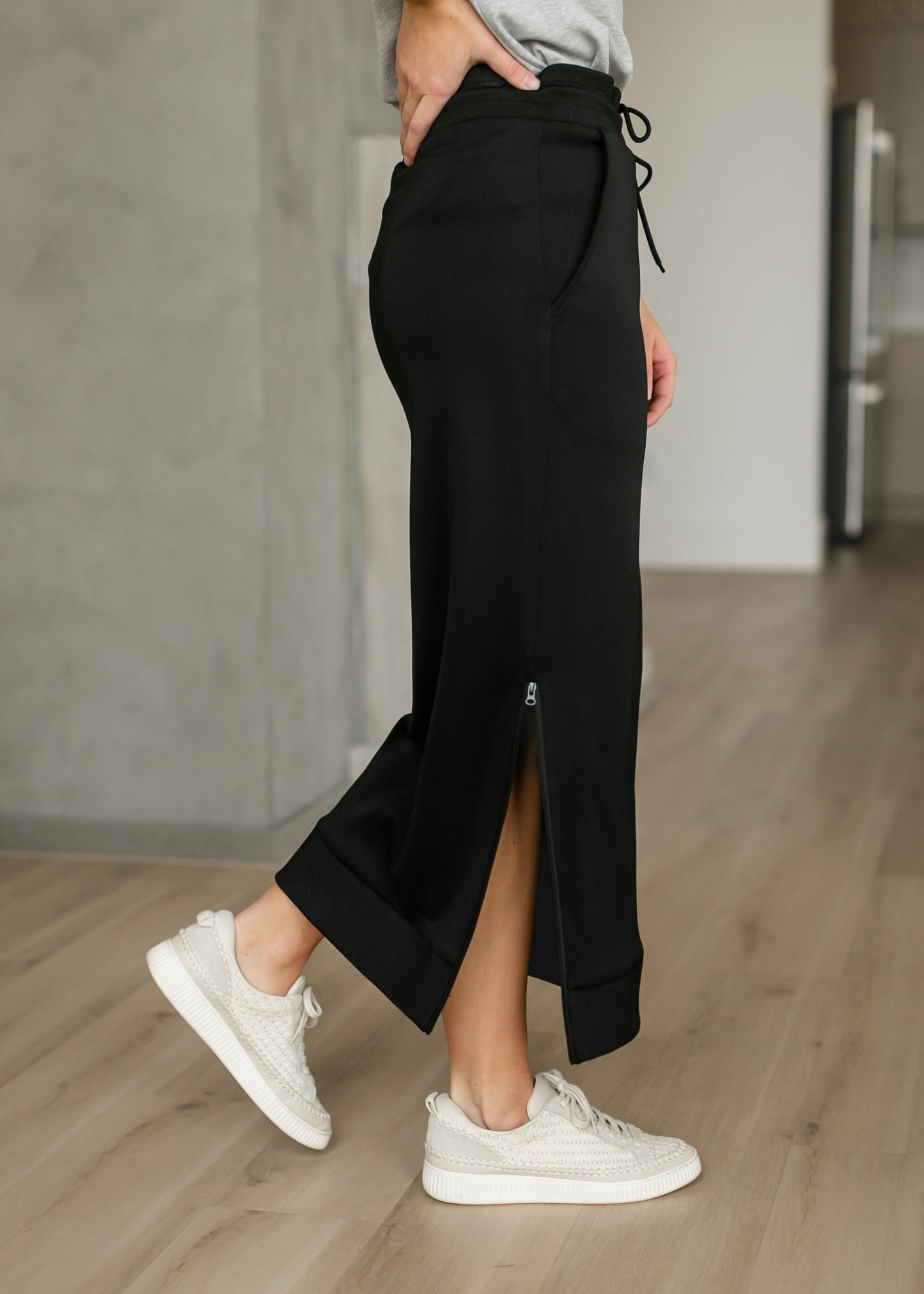 Side Zipper Athletic Midi Skirt