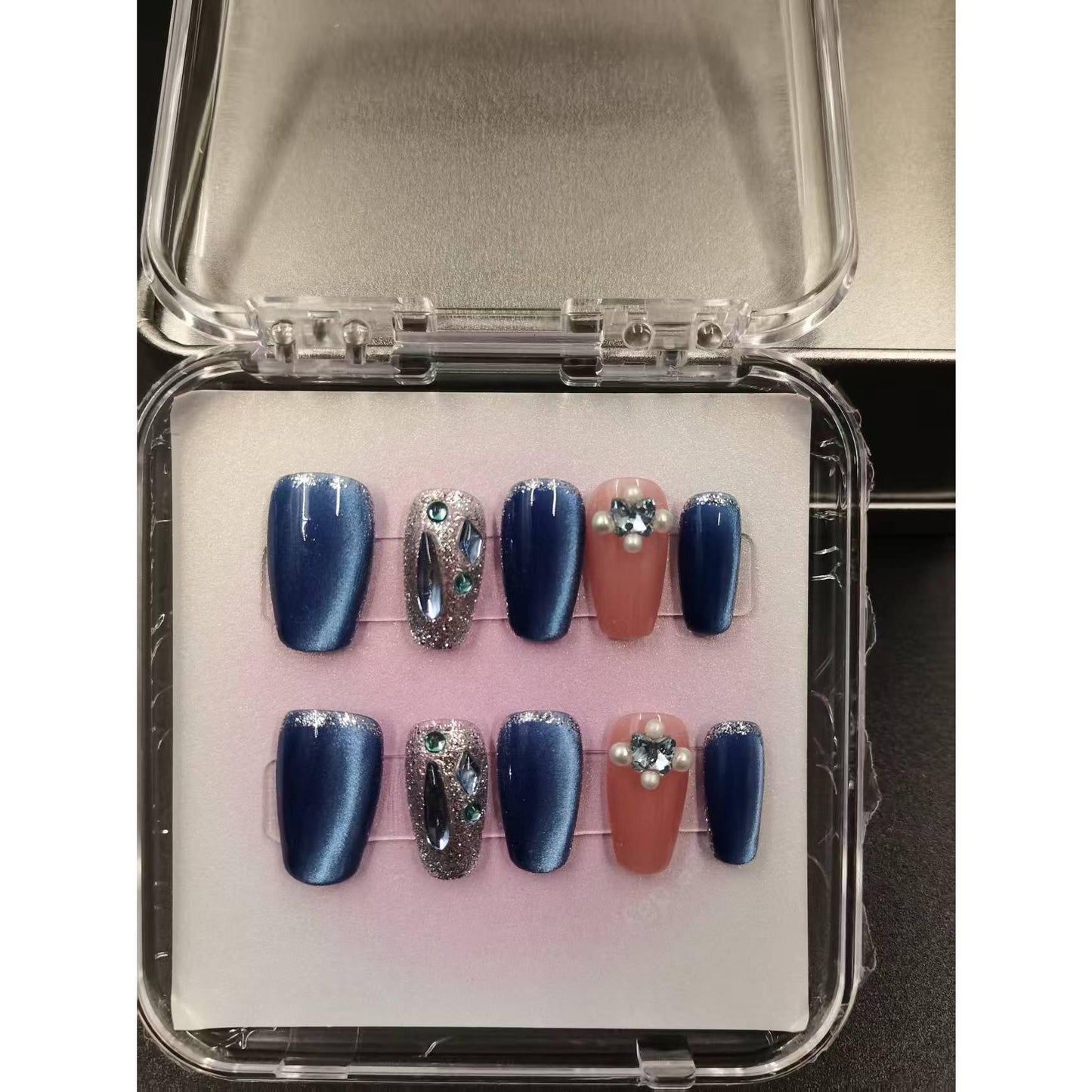 1054- Handmade press on nails