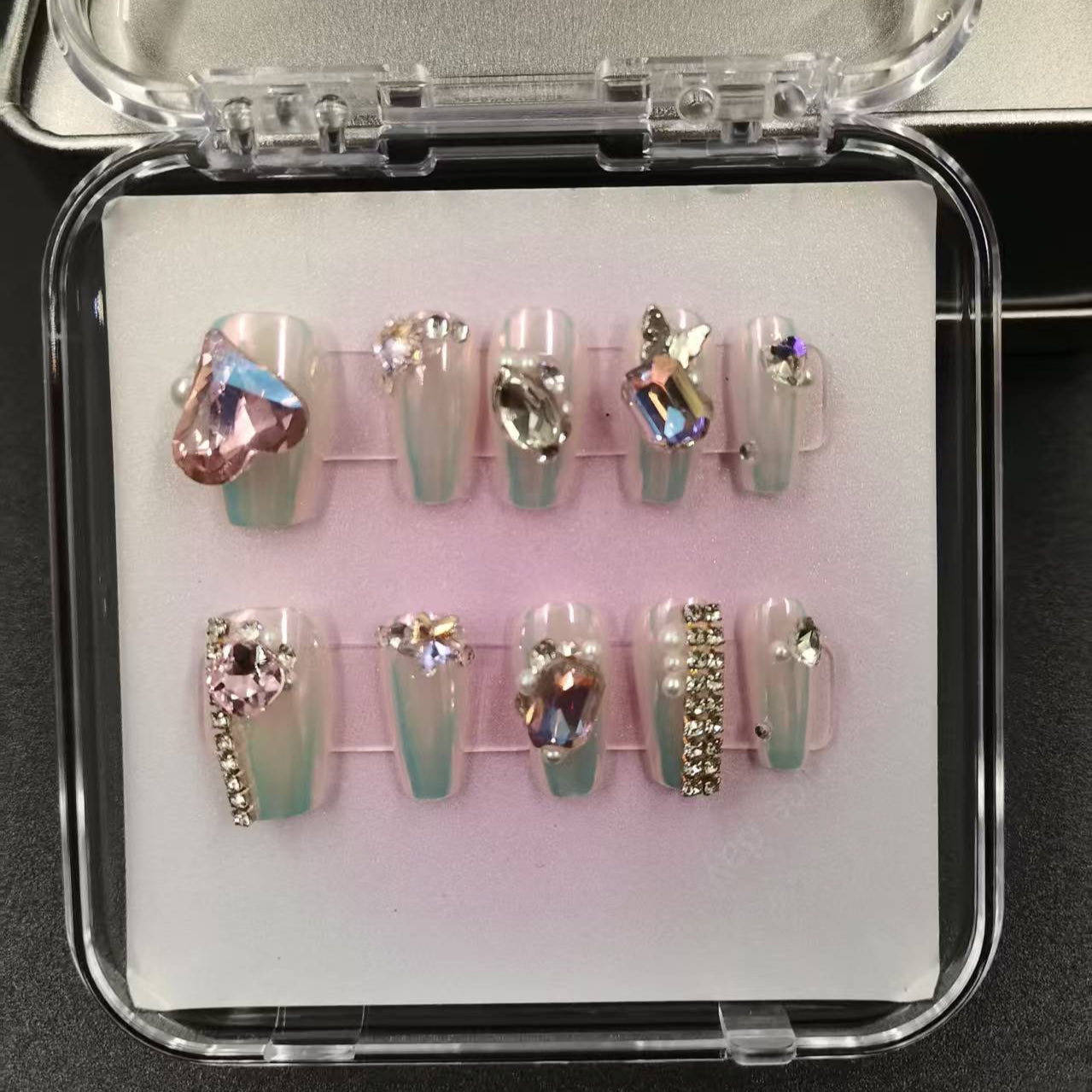 1037- Handmade press on nails